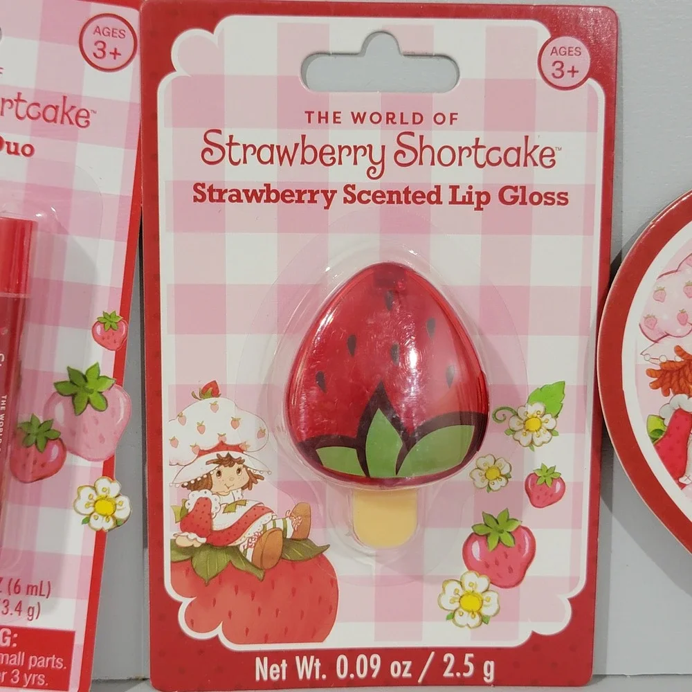 Strawberry Shortcake Lip Care Bundle 4-Pack Gloss Balm Scrub Retro Nostalgia NEW